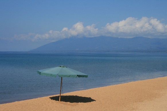 kande-beach.jpg